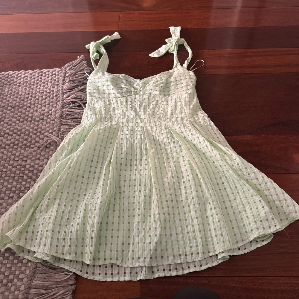 Green Sleeveless Smocked Mini Dress